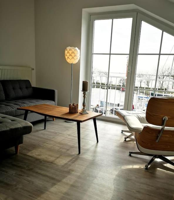 Surforama De Feine Stuuv In Orth Mit Meerblick